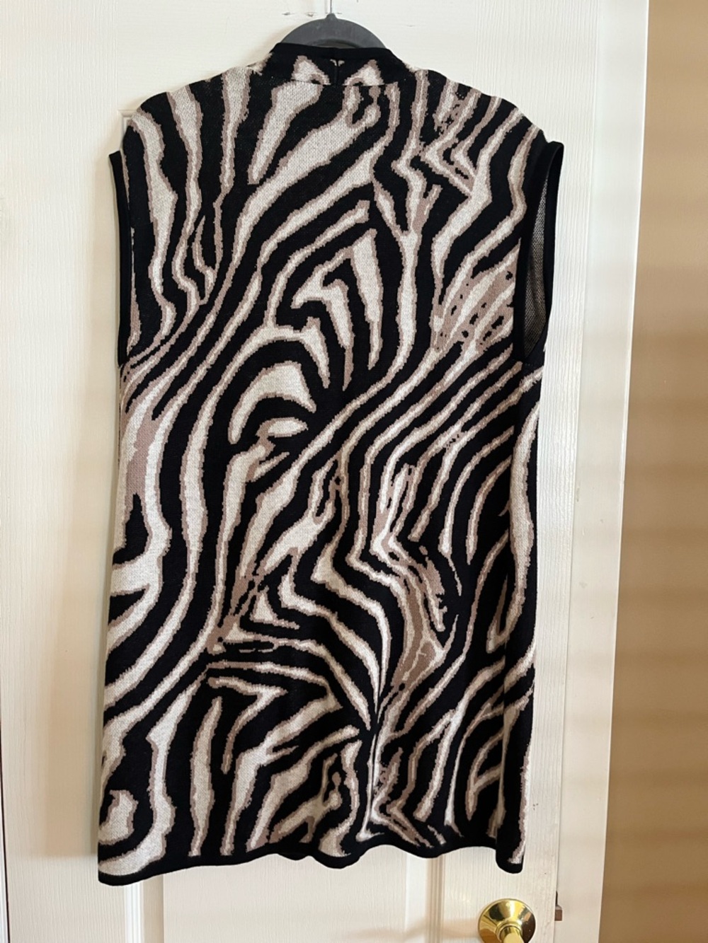 Chico's Black & Cream Zebra-Print Sleeveless Open Front Vest - Picture 2 of 3
